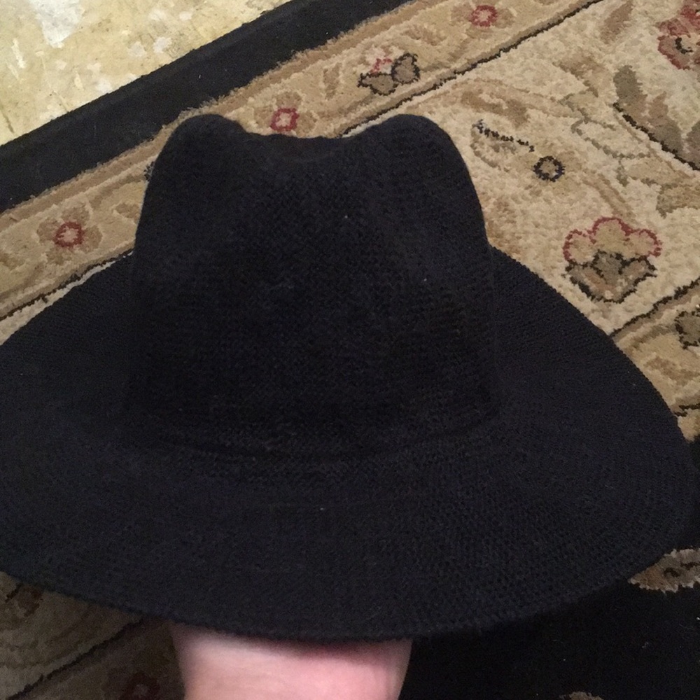 Black hat - Picture 3 of 5